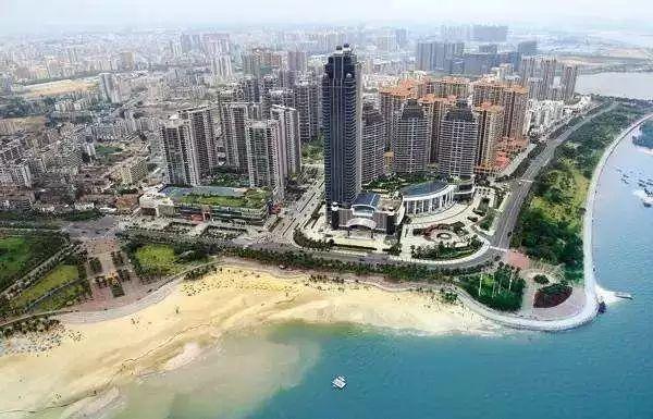 广东省湛江市开发区广东省湛江市开发区，活力四溢的繁荣地带